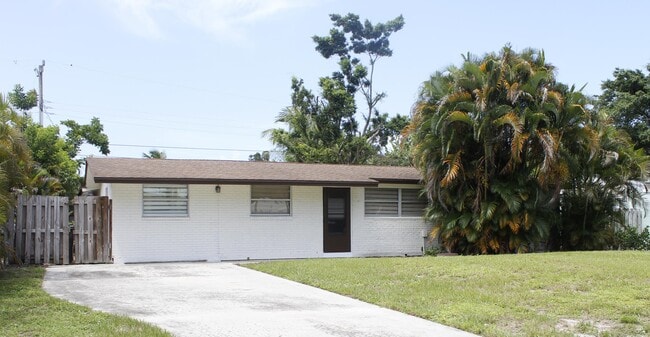 Building Photo - 5893 Williamson Rd Rental