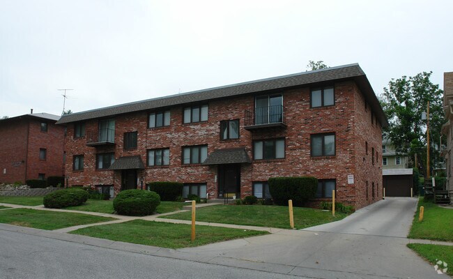 Photo - MarCon Capitol Apartments
