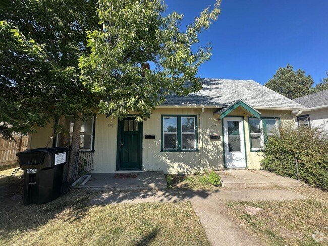 Building Photo - 2112 Ave. B Unit 2112 Rental