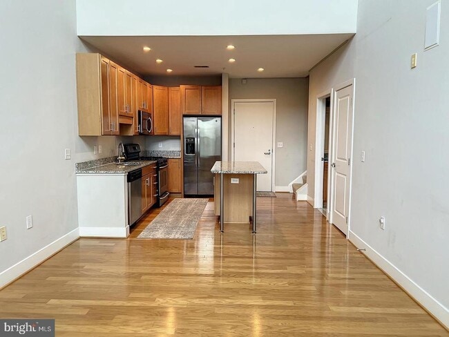 Building Photo - 1800 Wilson Blvd Unit 430 Rental