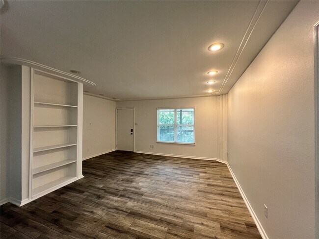 Photo - 855 Augusta Dr Unit True