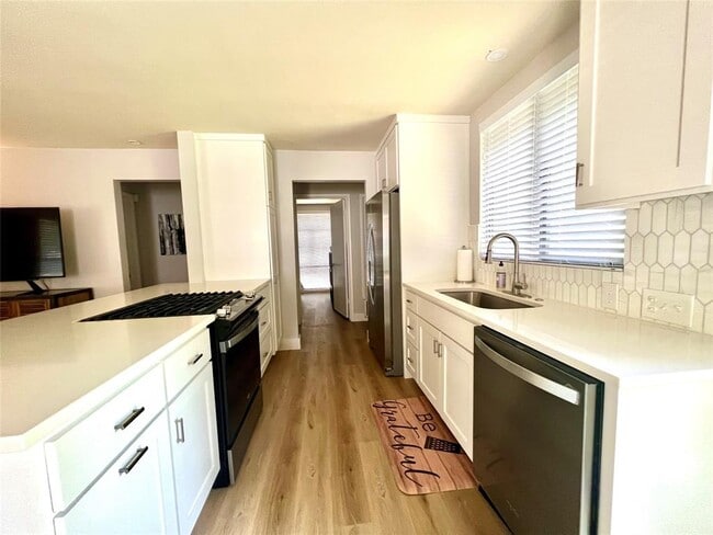 Photo - 6406 Kenilworth Dr