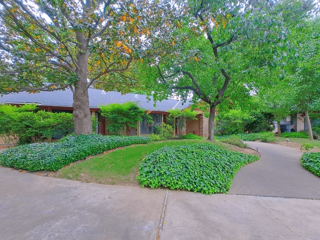 MOVE IN SPECIAL: Half OFF the 1st Month's ... - MOVE IN SPECIAL: Half OFF the 1st Month's ... Casa