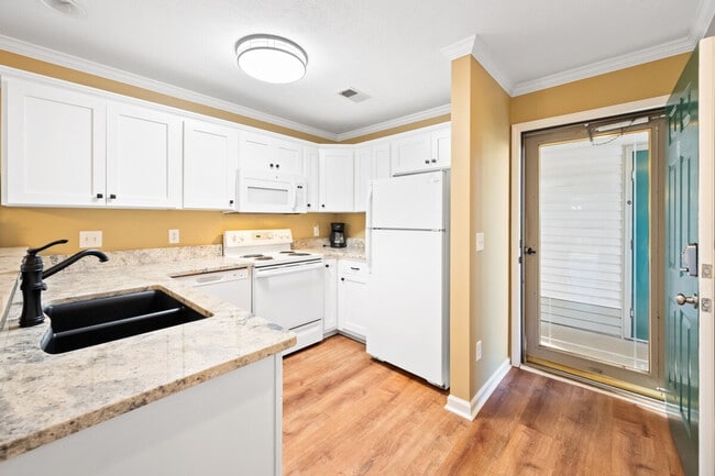 Photo - 549 Blue Stem Dr Unit ID1253387P