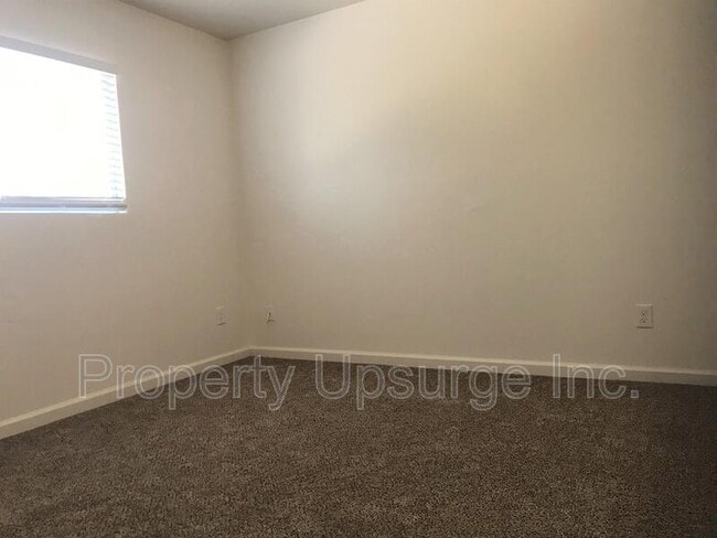 Photo - 642 Reeds Ave