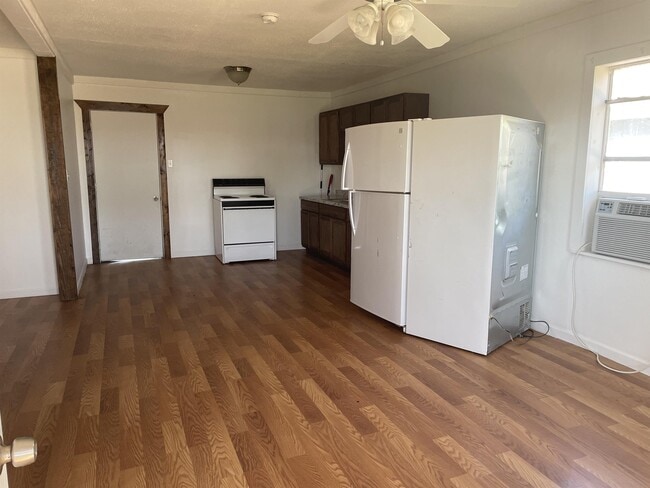 Photo - 4422 Ulen Ln