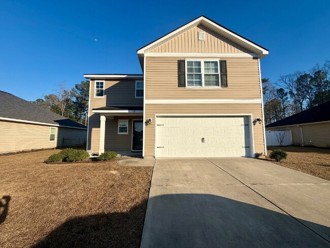 Building Photo - Heritage New Riverside Three Bedroom Home w. Fenced in Yard!