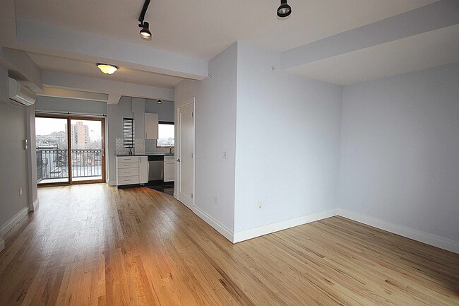 Photo - 338 Grove St Unit 4C