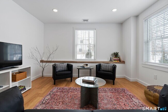 Photo - 179 Butternut St Unit 7