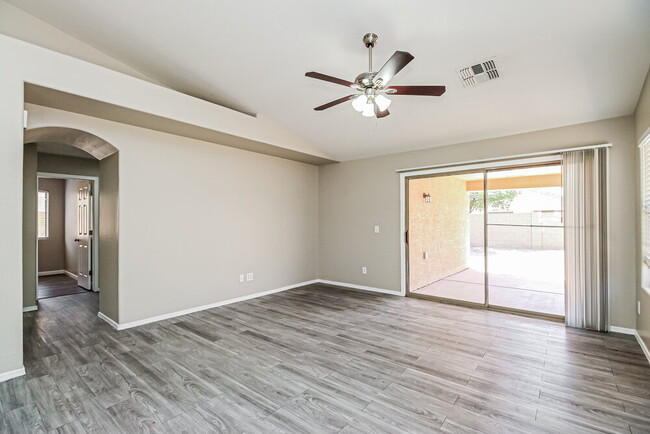 Photo - 2725 E Carol Ave