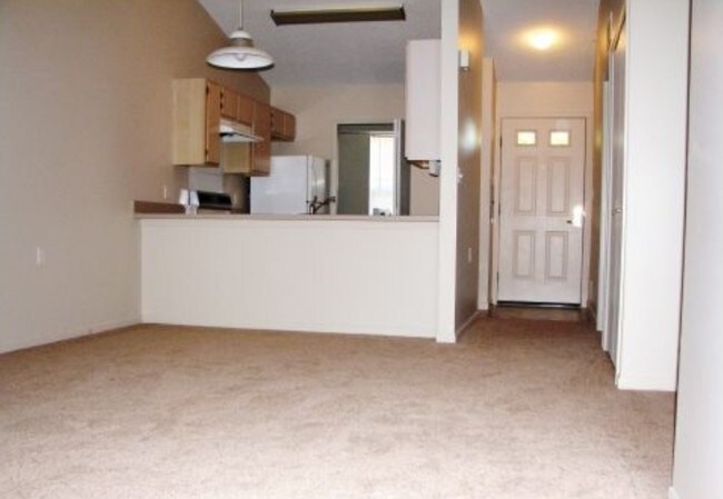 Grand Oak Tree Apartments