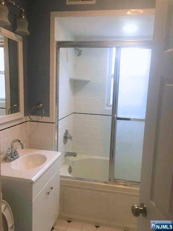 Photo - 24 Hackett Pl