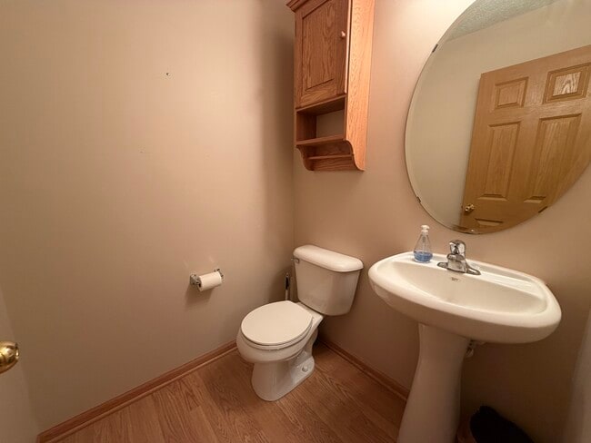 Photo - 11007 Oak Grv Cir