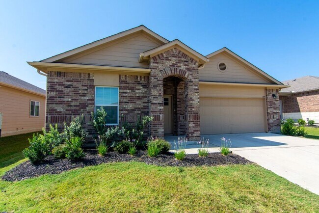 Photo - 649 Donegal Ln