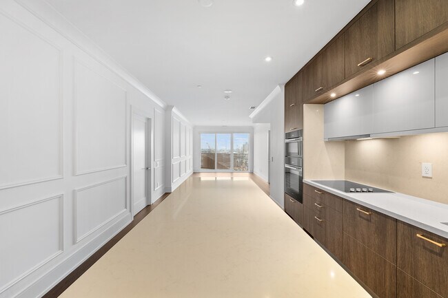 Photo - 155 Merchants' Wharf