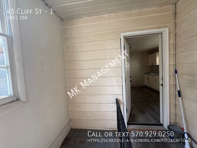 Building Photo - 45 Cliff St Unit 1 Rental
