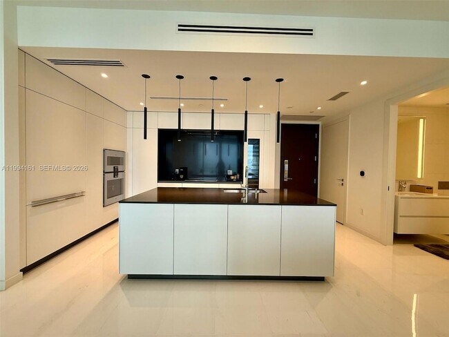 Photo - 300 Biscayne Blvd Way Unidad 2706