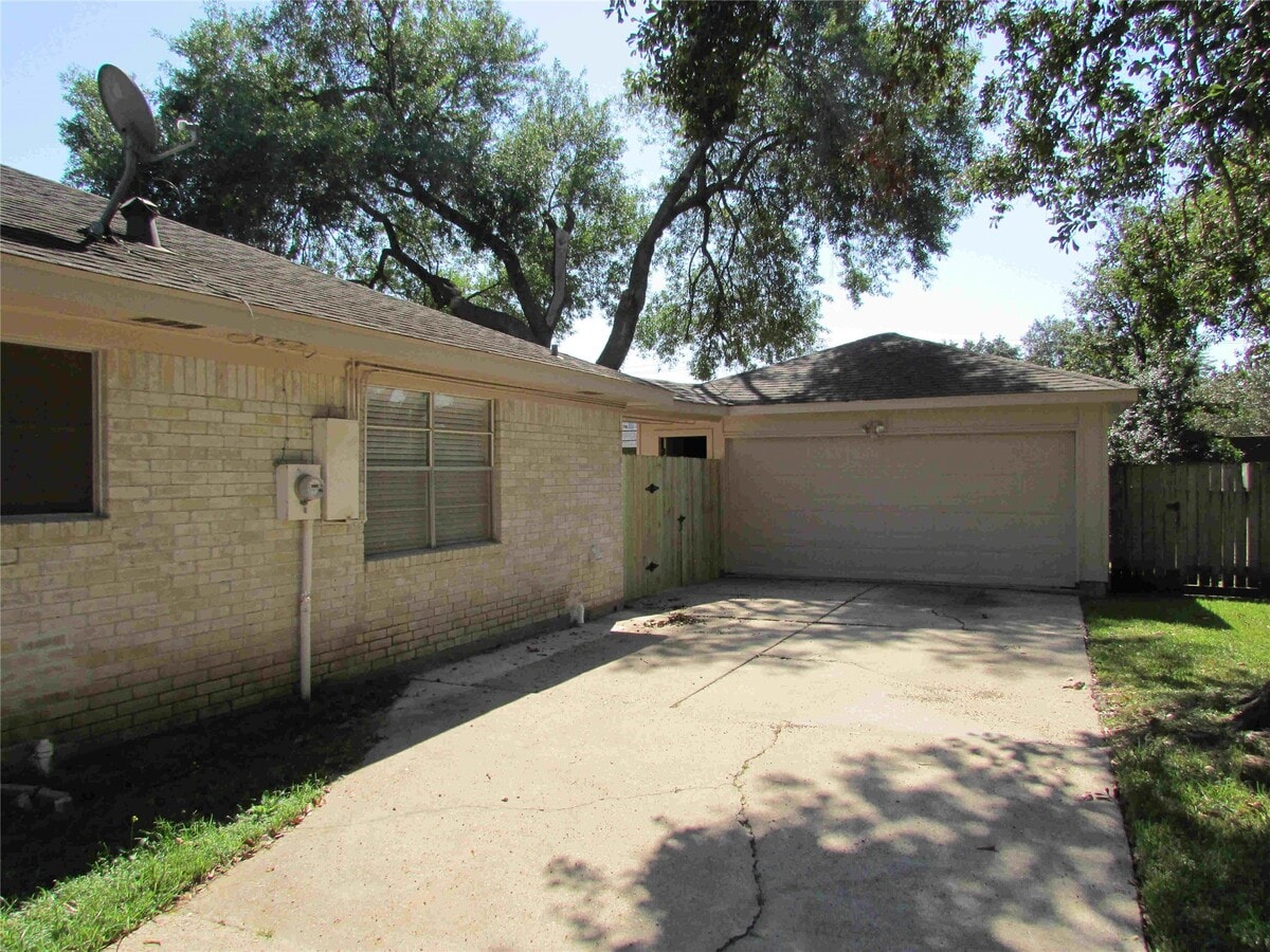 Photo - 3219 Ashmont Ln