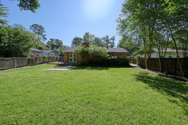 Building Photo - 25747 Timber Lakes Dr