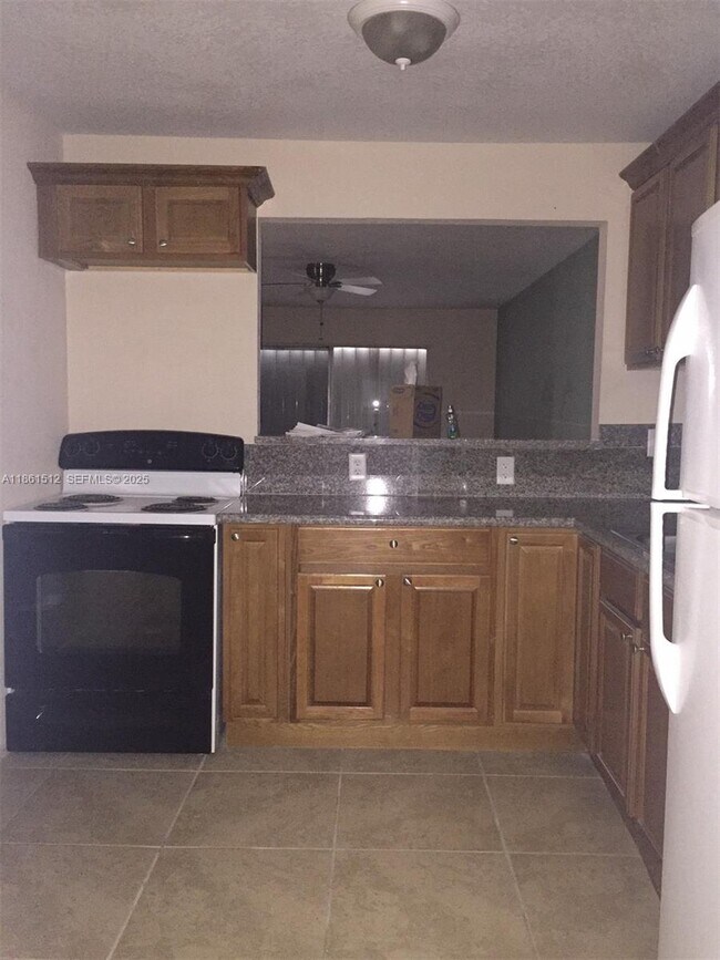 Photo - 15201 NE 6th Ave Unit C106