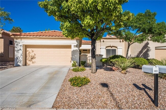 Photo - 2021 Capestone St