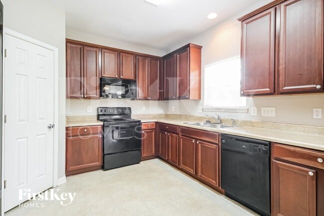 Photo - 9613 Rothman Ln