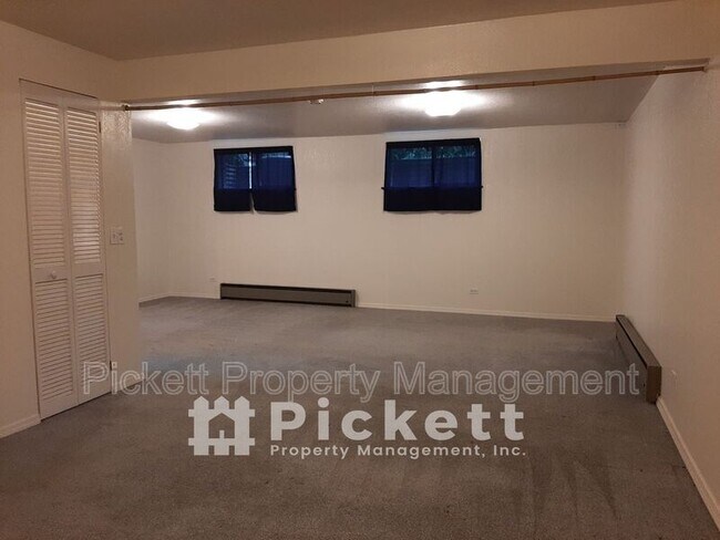 Photo - 12880 Lake Shore Dr NW Unit Apt B