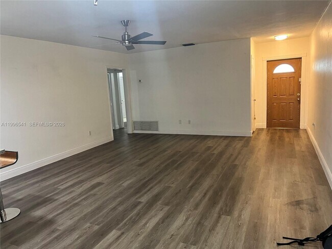 Photo - 7411 Twin Sabal Dr