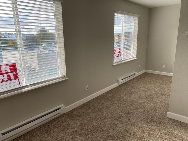Photo - 334 Wells Ave S Unidad 405