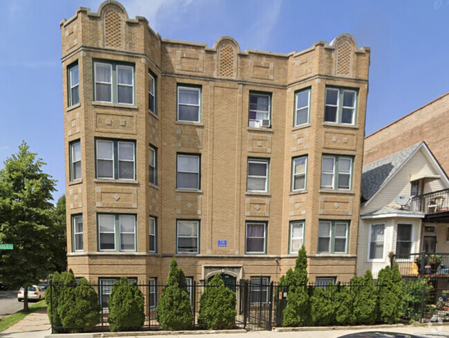 Building Photo - 3576 W Lyndale St Rental