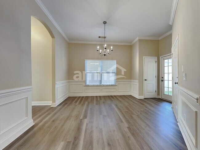 Photo - 515 Flat Rock Ter