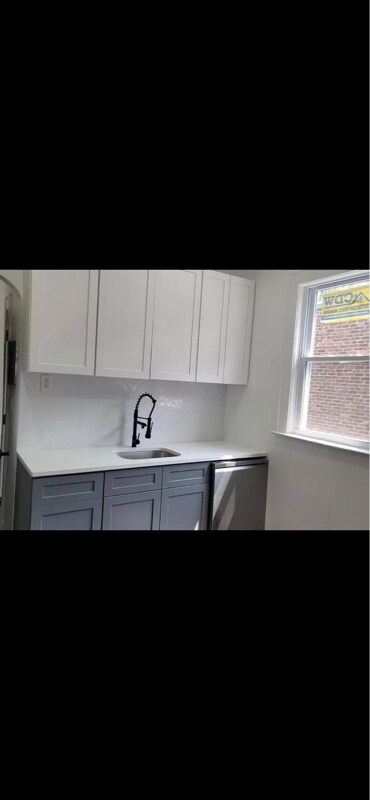 Photo - 415 Leslie St Apartment Unit 2L