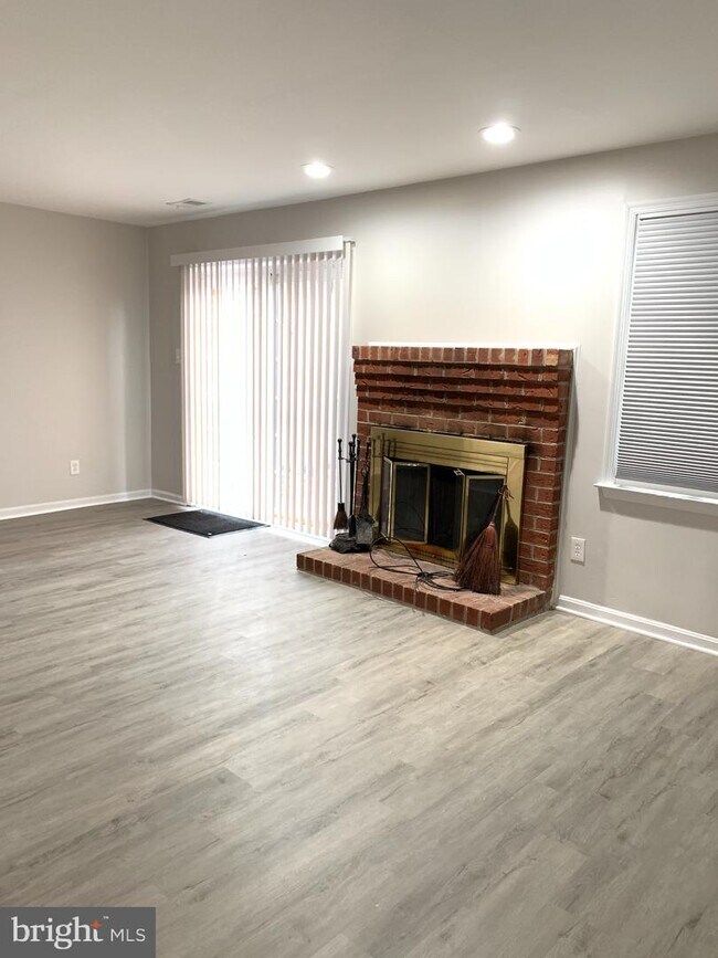 3133 Windwood Farms Dr Townhome Townhome Rental in Oakton VA