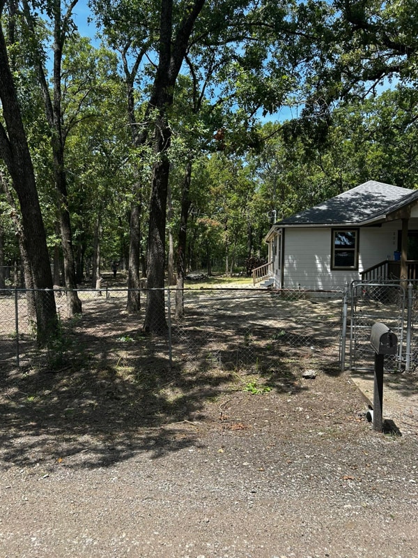 Photo - 121 Telephone Rd