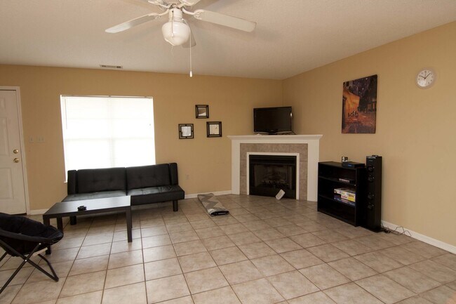 Photo - Quarter Condo