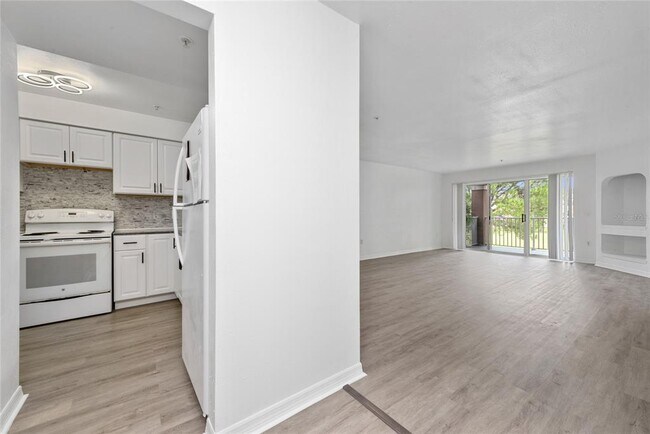 Photo - 14025 Fairway Island Dr