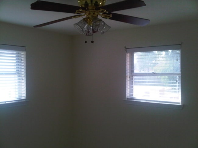 Photo - 3321 Plaza Dr