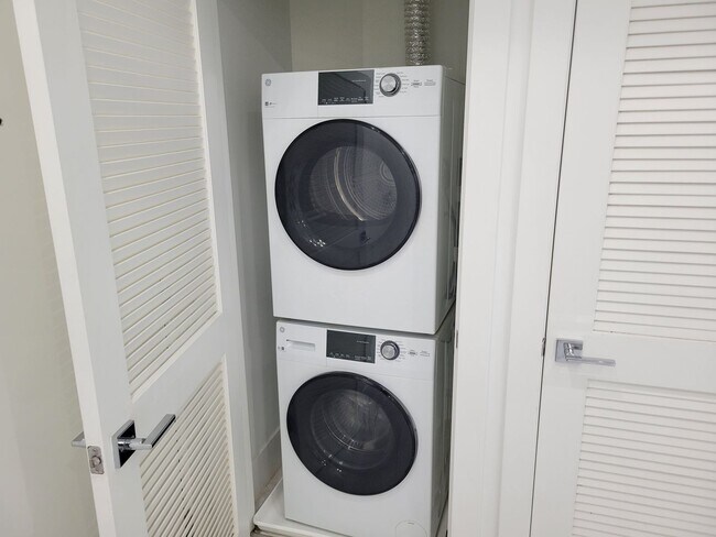 Photo - Stunning 2 BR/2 BA Apartment in 16th Stree...