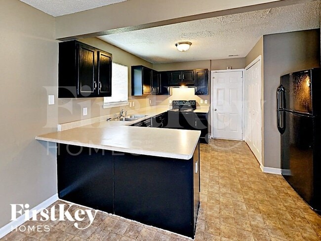 Photo - 353 Watercress Way