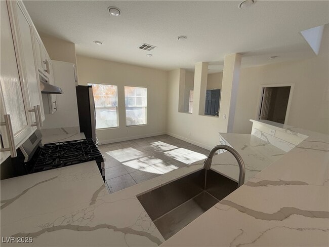 Photo - 3018 Anchorman Way