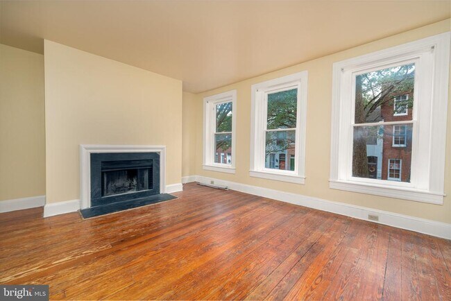 Photo - 617 South Paca St Townhome