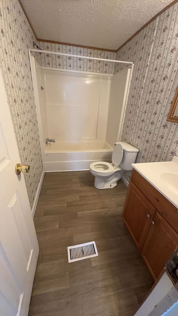 Photo - 1451 Columbus Rd