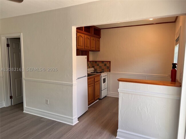 223 S J St Unit 2