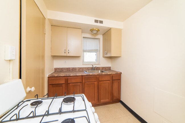 Photo - Canyon Place Apartments