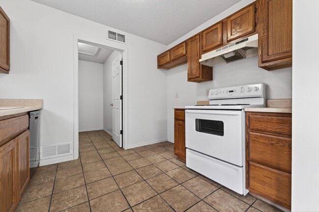Photo - 4329-4337 S Elizabeth Unit 4331 S Elizabeth