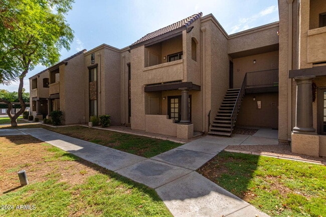 Photo - Beautiful Scottsdale 1 Bedroom Apartment! Unidad 2007