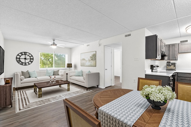 37951-2_2.jpg - Paradise Gardens 55+ Senior Apartments