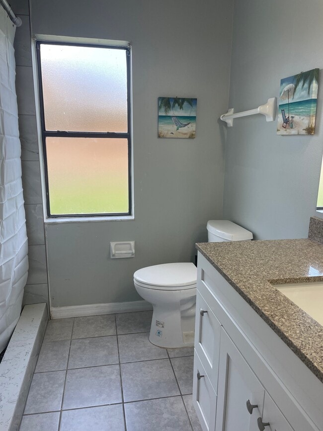Photo - 1294 Drill Ave NE