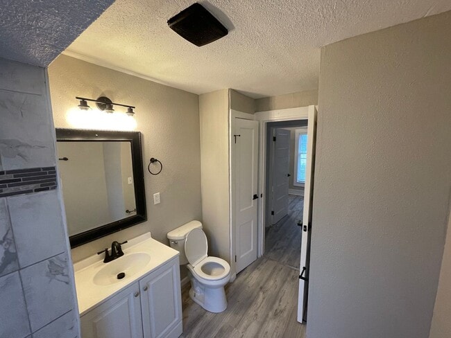 Photo - 2960 N 6th St Unit 2960 N 6th St