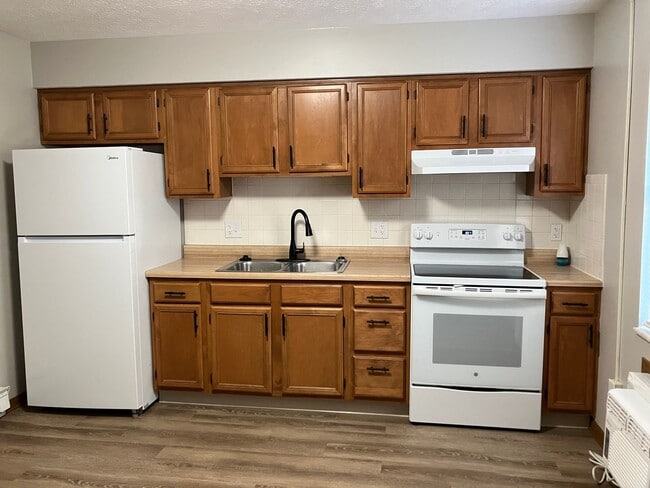 Building Photo - 1205 Bunker Hill Ct Unit 1205-C Bunker Hill